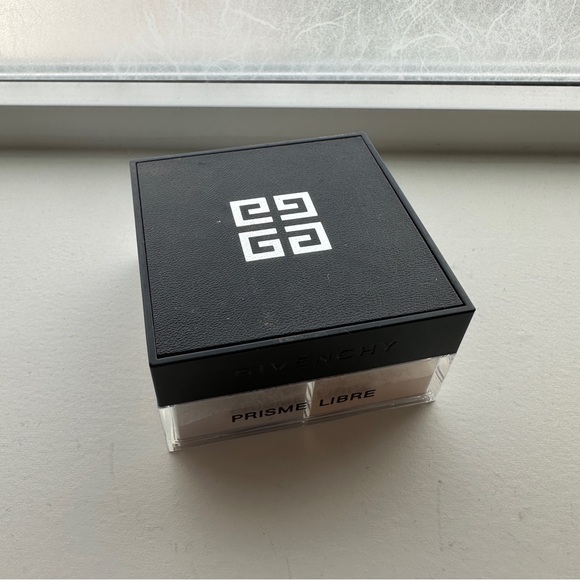 Givenchy Other - Givenchy Prisme Libre Loose Powder – Shade: 4 Mousseline Acidulée